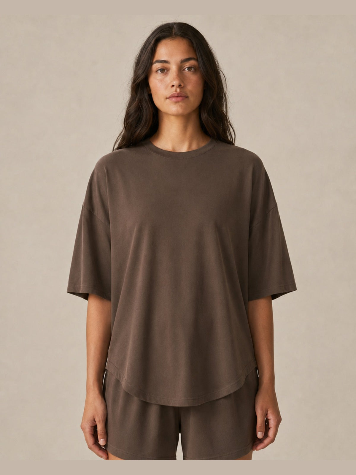 Akumi Driftline Lounge Tee in Umber Smoke, neckline and fit detail