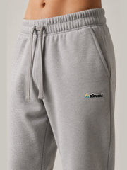 Akumi Fieldmark Jogger Sweatpant in Stadium Grey, waistband pocket and Akumi logo detail
