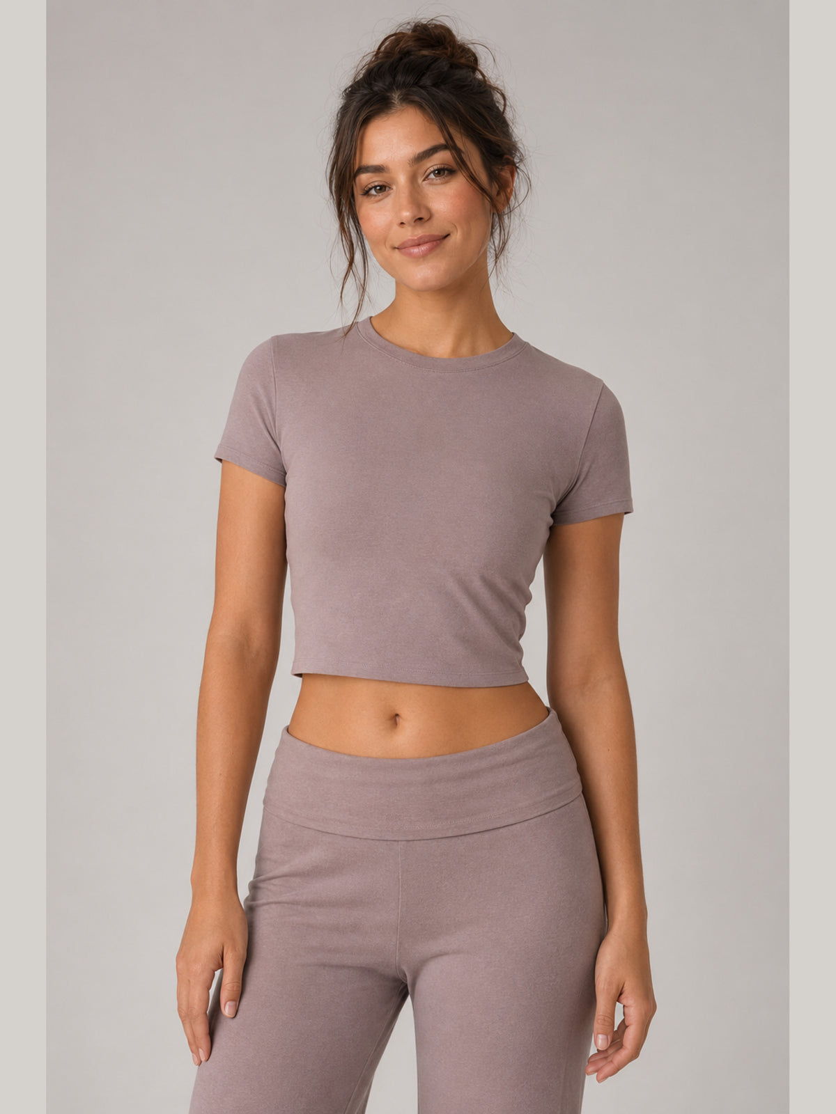 Akumi Lumaform Cropped Tee in Mauve Ash front crop