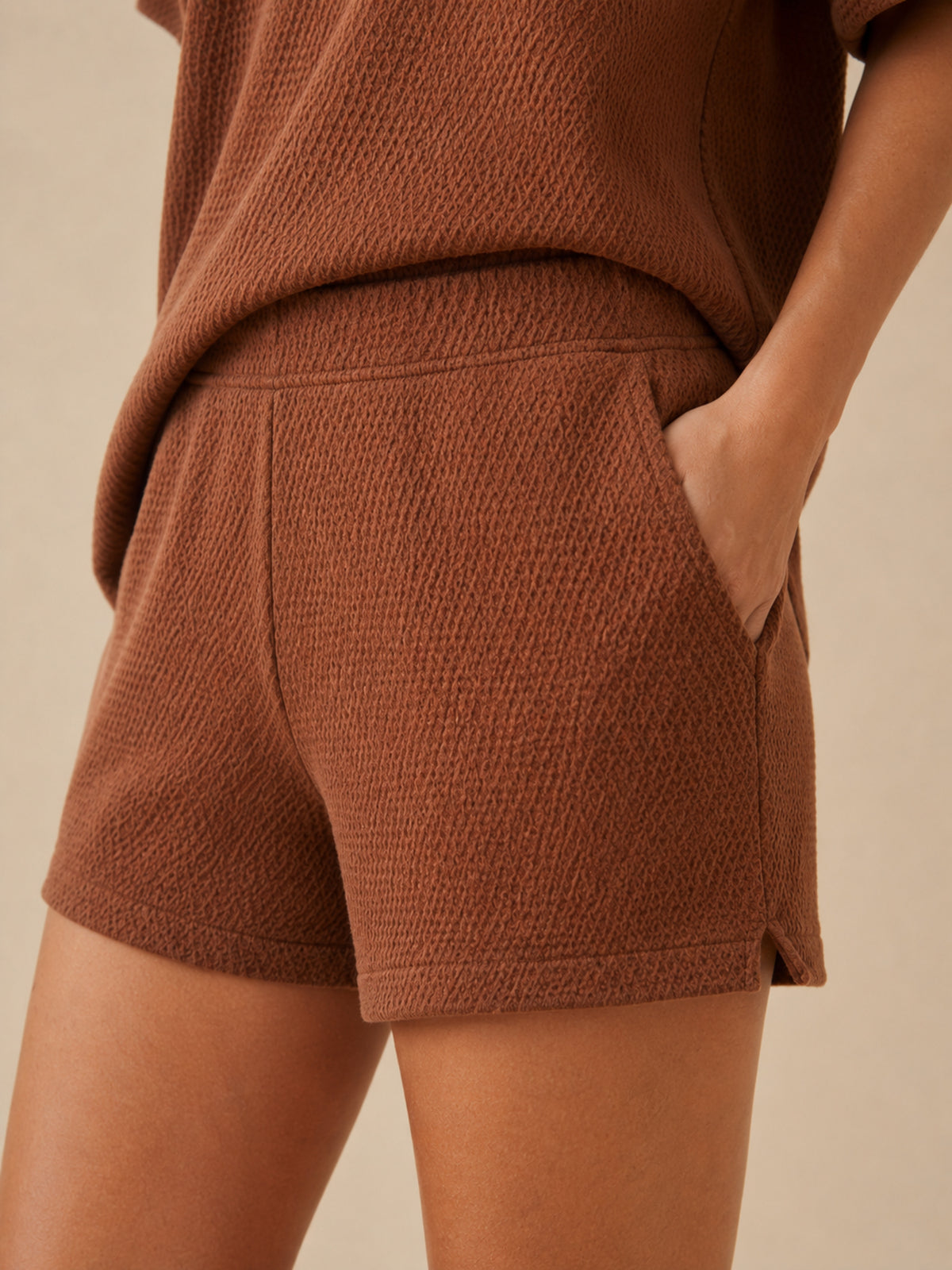Akumi Morrow Thermal Lounge Short in Copper Haze fabric and pocket detail