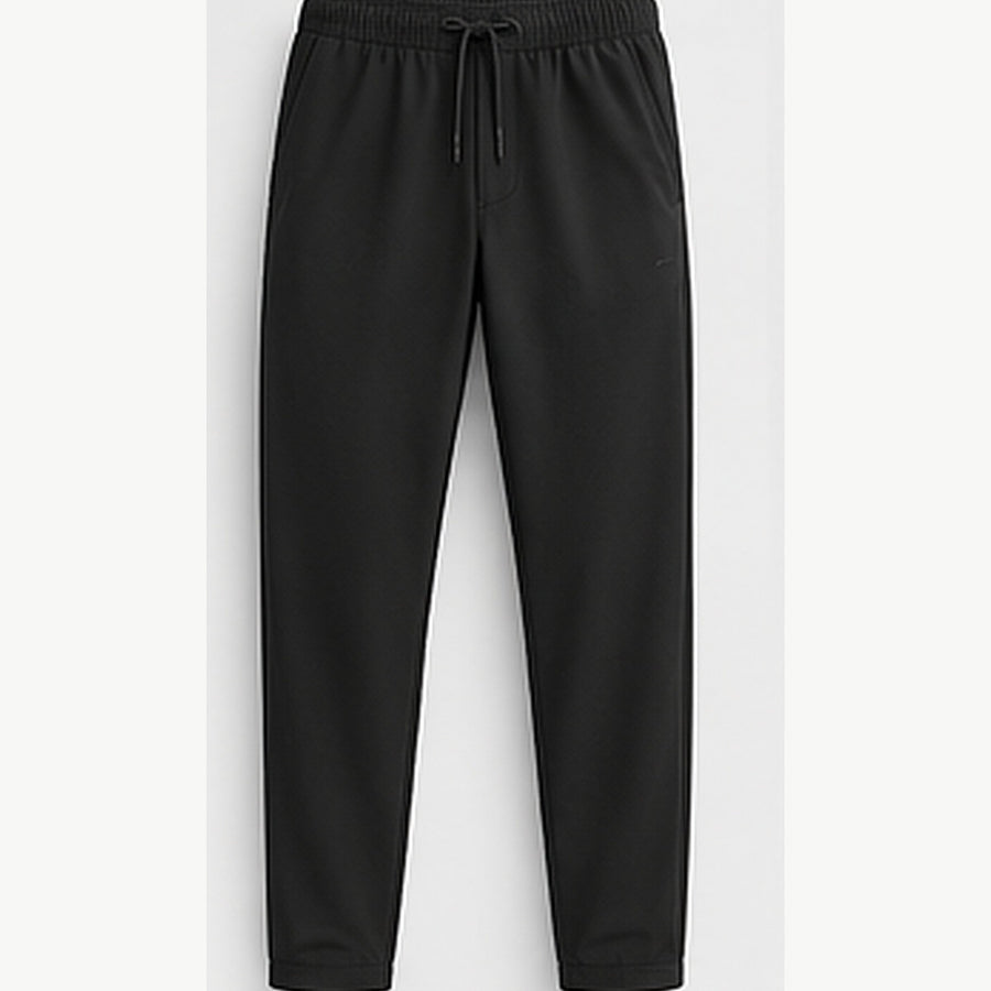 Akumi Motion Lined Training Pant 30 front detail.