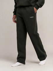 Akumi Openline Straight Pant in Onyx Moss close front three-quarter leg view