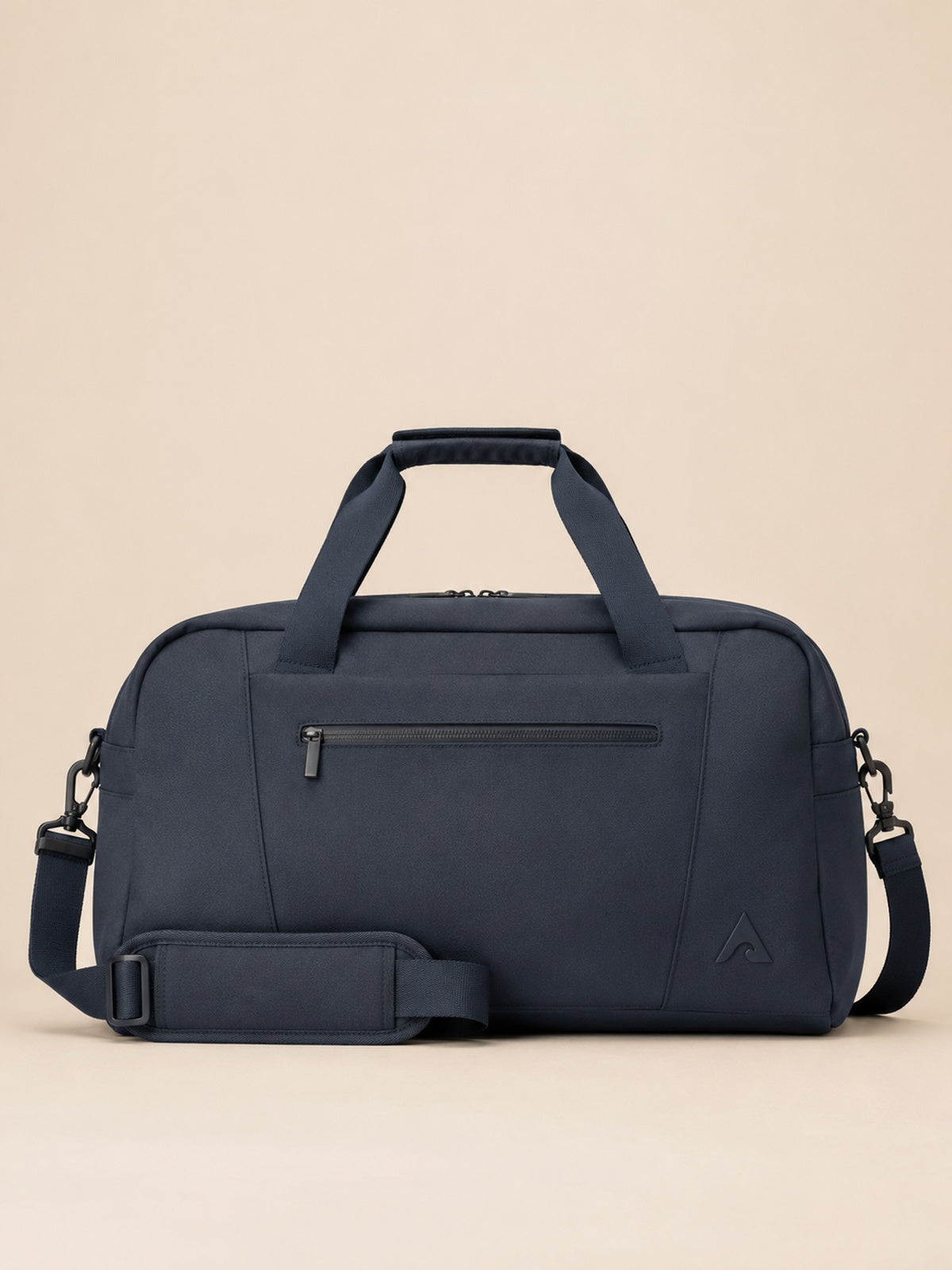 Akumi Traverse 25L Weekender Bag in Night Slate front product photo