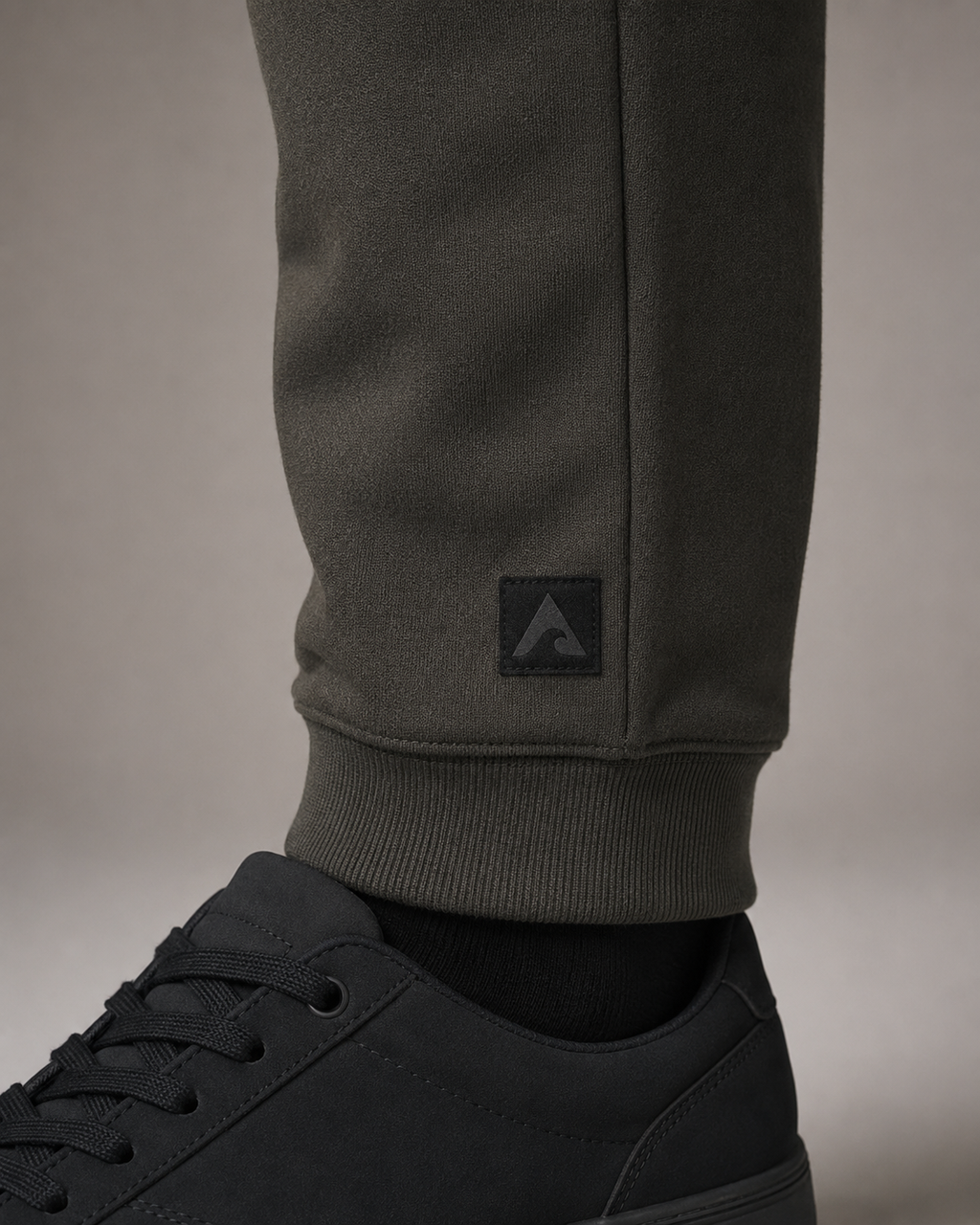 Terrain Utility Sweatpants tonal Akumi logo and cuff detail