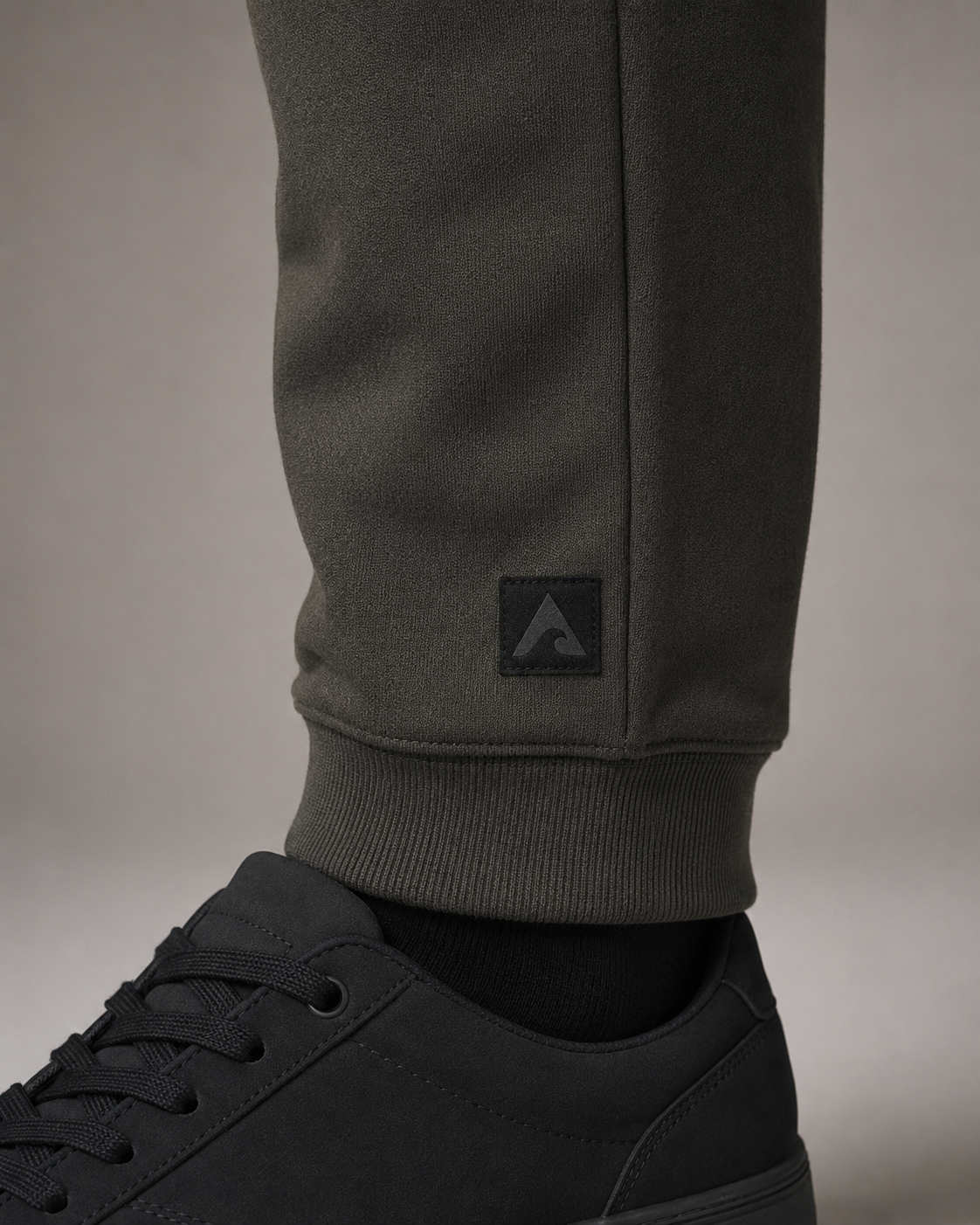 Terrain Utility Sweatpants tonal Akumi logo and cuff detail